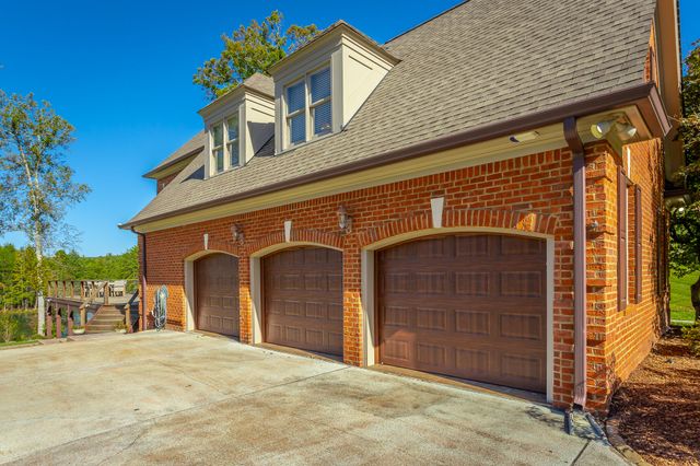 25 Ridgerock Drive, Signal Mountain, TN 37377