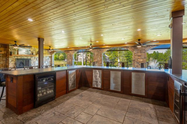 25 Ridgerock Drive, Signal Mountain, TN 37377