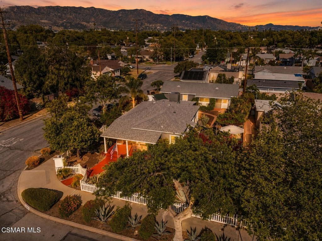 Image 2 of property listing at 1484 N Rose Street, Burbank, CA 91505