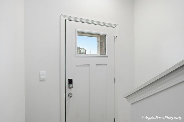 2117 Yellowstone Boulevard, Mundelein, IL 60060