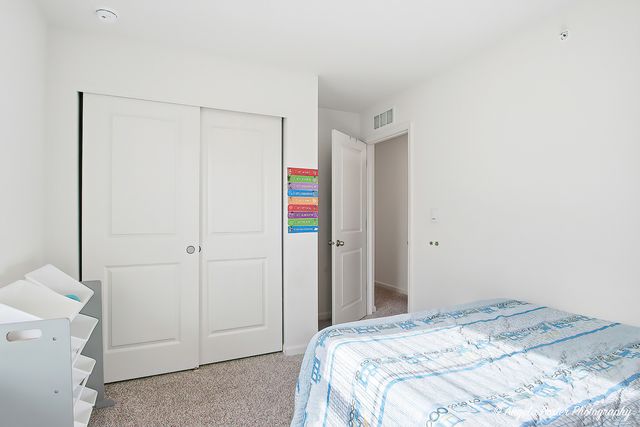 2117 Yellowstone Boulevard, Mundelein, IL 60060