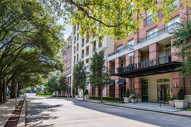 2801 Waterwall Drive 308, Houston, TX 77056