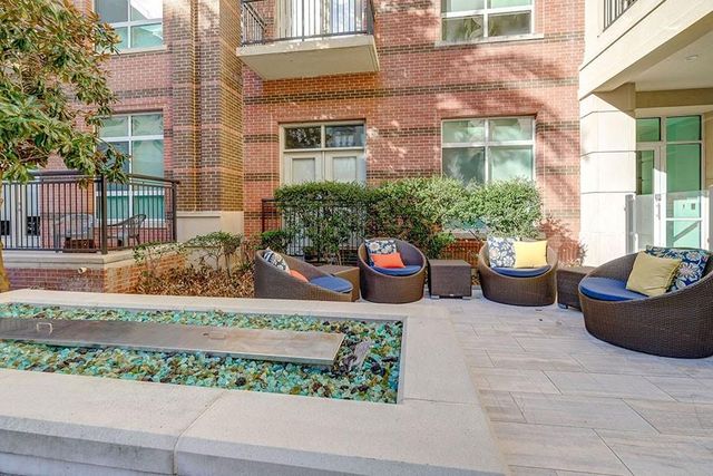 2801 Waterwall Drive 308, Houston, TX 77056