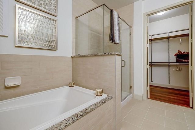 2801 Waterwall Drive 308, Houston, TX 77056