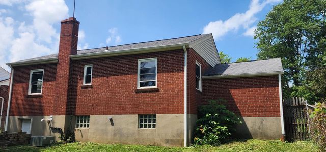 1409 adams, Mt Healthy, OH 45231