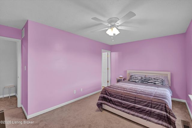 10540 Clayton Allen Blvd, Louisville, KY 40229