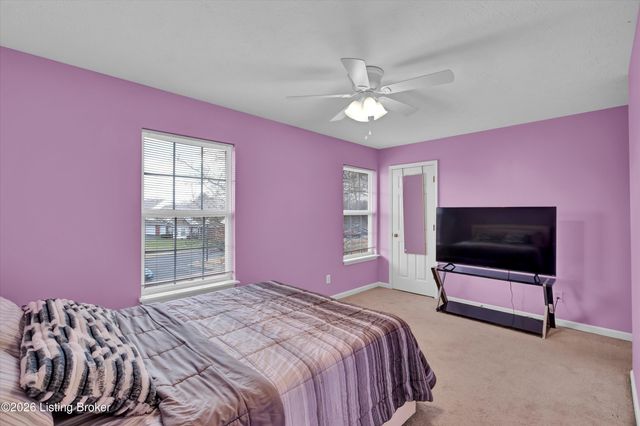 10540 Clayton Allen Blvd, Louisville, KY 40229