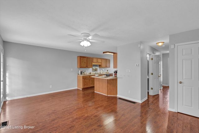 10540 Clayton Allen Blvd, Louisville, KY 40229