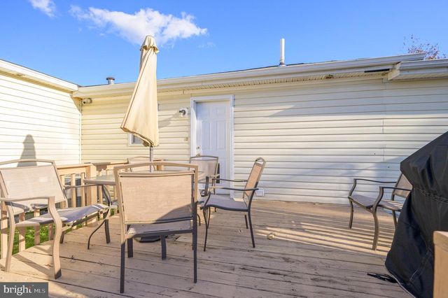 77 BARBIE LN, Martinsburg, WV 25405