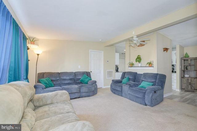 77 BARBIE LN, Martinsburg, WV 25405