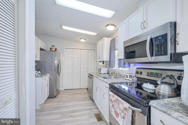 77 BARBIE LN, Martinsburg, WV 25405