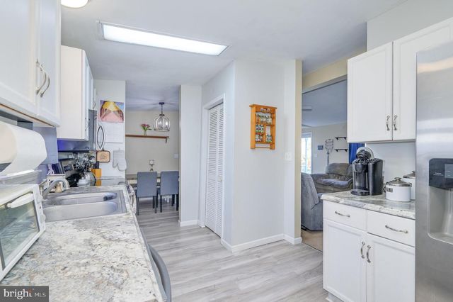 77 BARBIE LN, Martinsburg, WV 25405