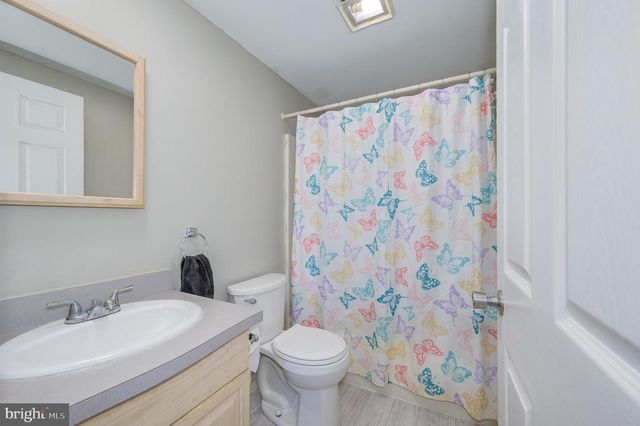 77 BARBIE LN, Martinsburg, WV 25405