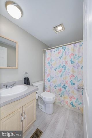 77 BARBIE LN, Martinsburg, WV 25405