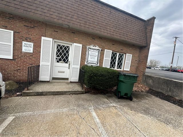 240 S Chestnut Street, Ravenna, OH 44266