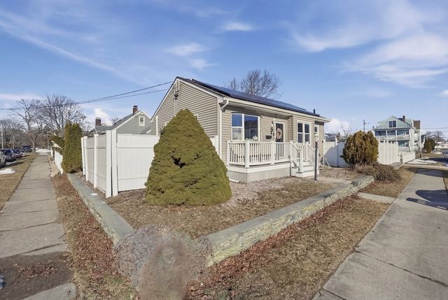 899 Ridge Street, New Bedford, MA 02740