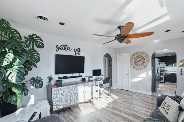 899 Ridge Street, New Bedford, MA 02740