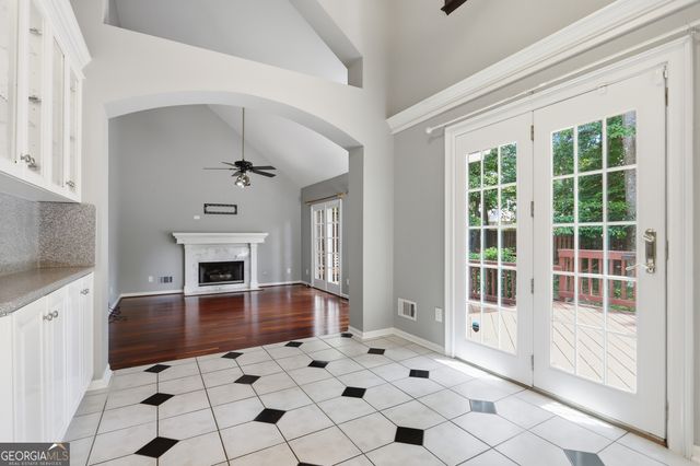 810 Devenish Lane, Roswell, GA 30075