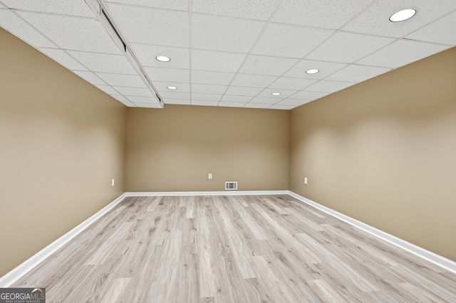 810 Devenish Lane, Roswell, GA 30075