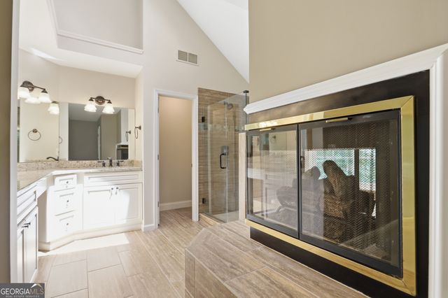 810 Devenish Lane, Roswell, GA 30075