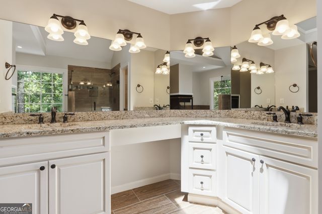 810 Devenish Lane, Roswell, GA 30075