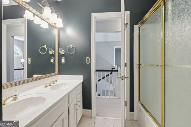 810 Devenish Lane, Roswell, GA 30075