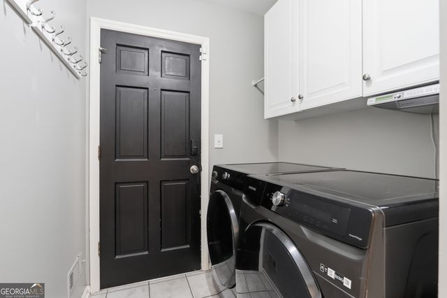 810 Devenish Lane, Roswell, GA 30075