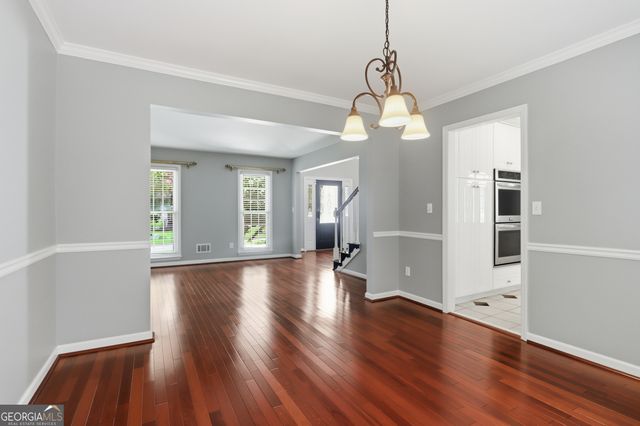 810 Devenish Lane, Roswell, GA 30075