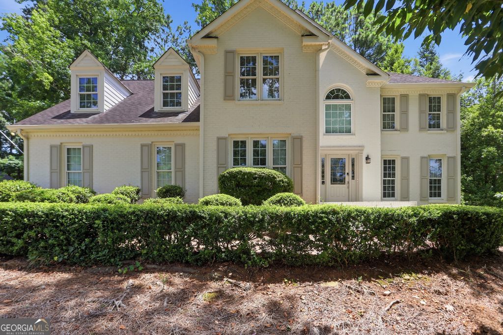 810 Devenish Lane, Roswell, GA 30075