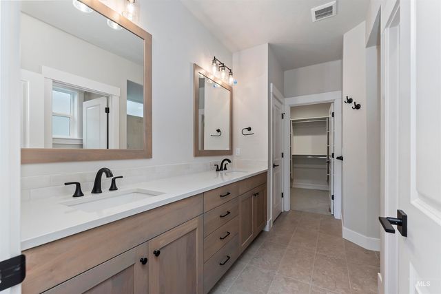 6612 N Good Drive, Eagle, ID 83629