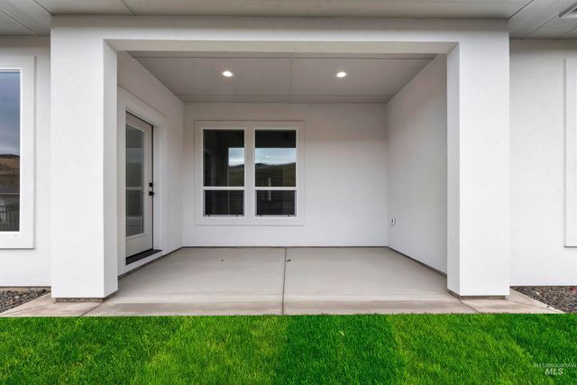 6612 N Good Drive, Eagle, ID 83629