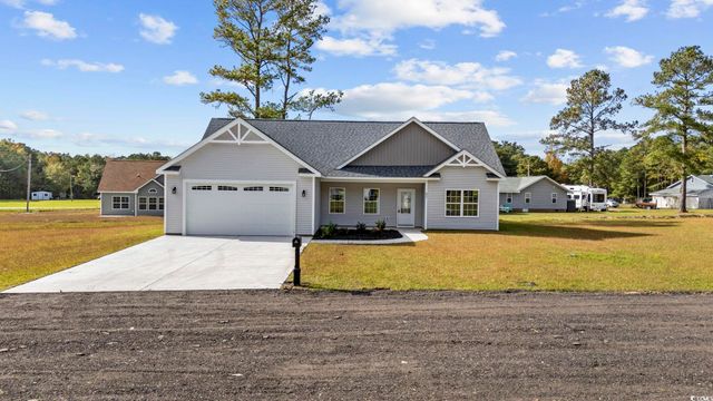 1904 Blue Bird Rd., Loris, SC 29569