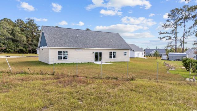 1904 Blue Bird Rd., Loris, SC 29569