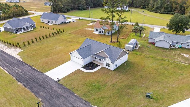1904 Blue Bird Rd., Loris, SC 29569