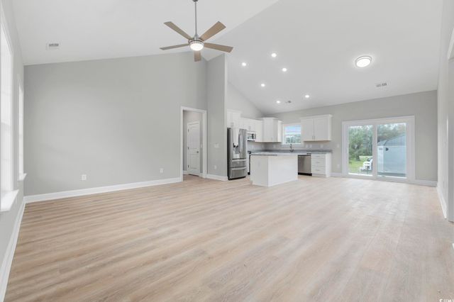 1904 Blue Bird Rd., Loris, SC 29569