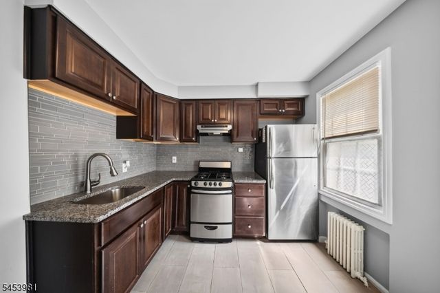 251 Elmwood Ave, Maplewood Twp., NJ 07040
