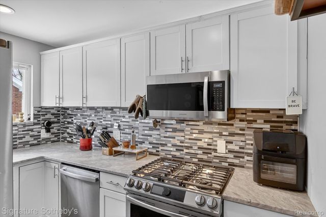 36773 Bibbins Street, Romulus, MI 48174