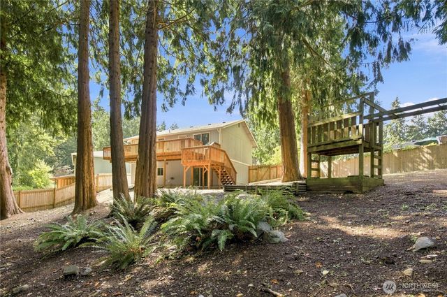 19005 60th Street E, Lake Tapps, WA 98391