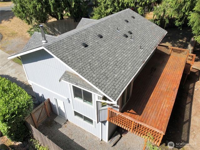 19005 60th Street E, Lake Tapps, WA 98391