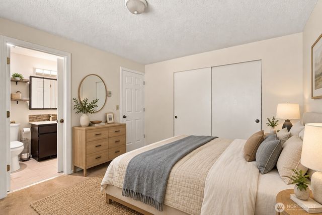 19005 60th Street E, Lake Tapps, WA 98391