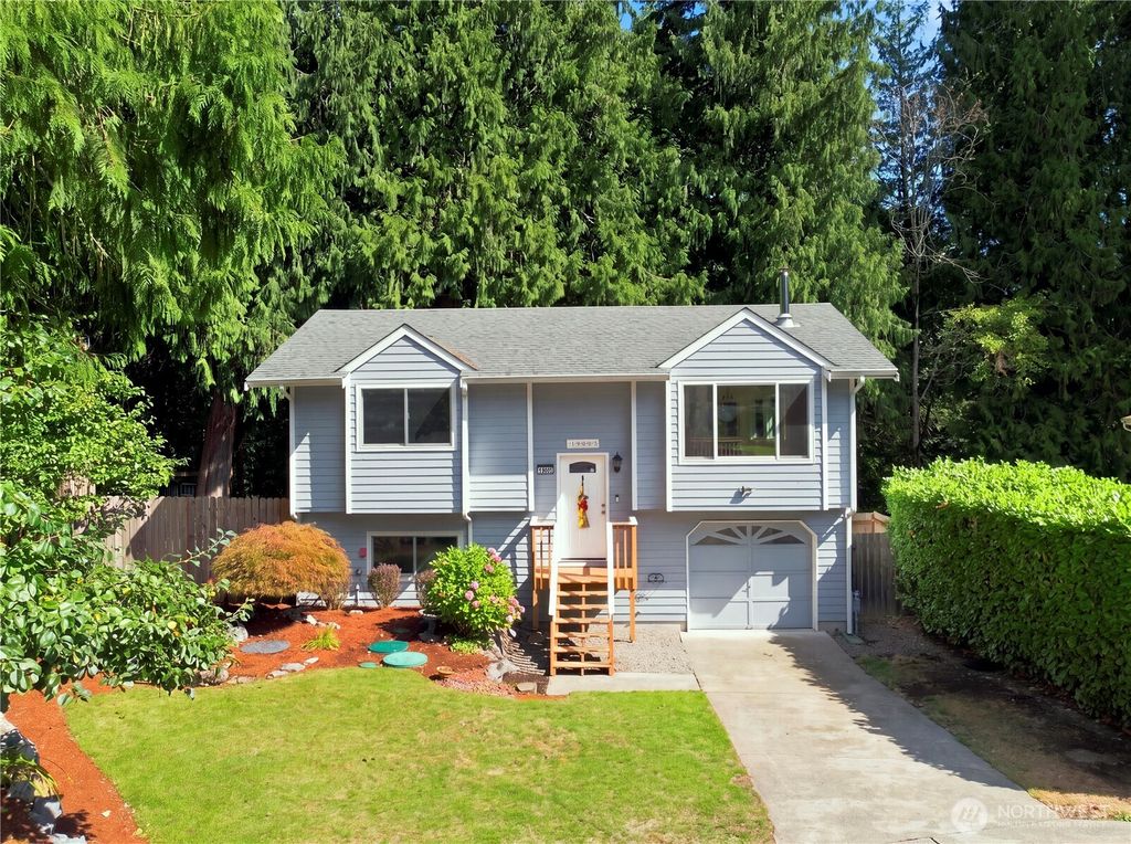 19005 60th Street E, Lake Tapps, WA 98391