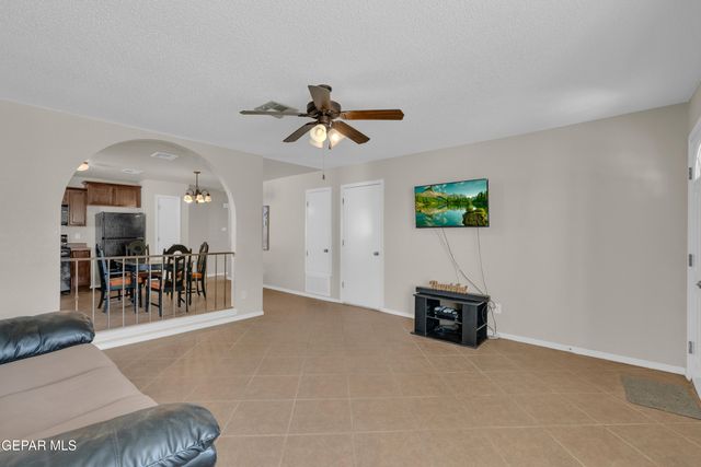 12953 Alfredo Apodaca Drive, El Paso, TX 79938