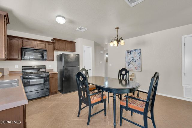 12953 Alfredo Apodaca Drive, El Paso, TX 79938