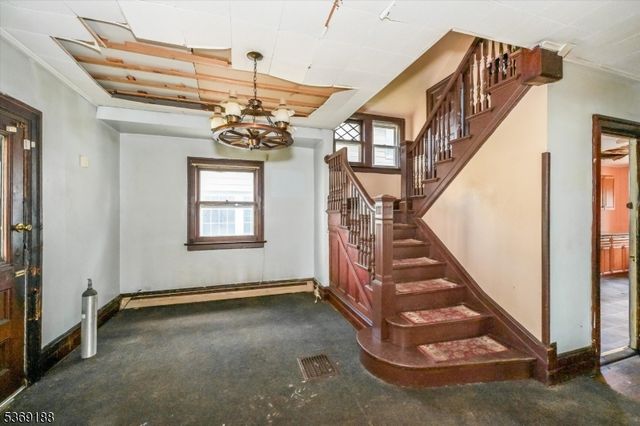 27 N Willow St, Montclair Twp., NJ 07042