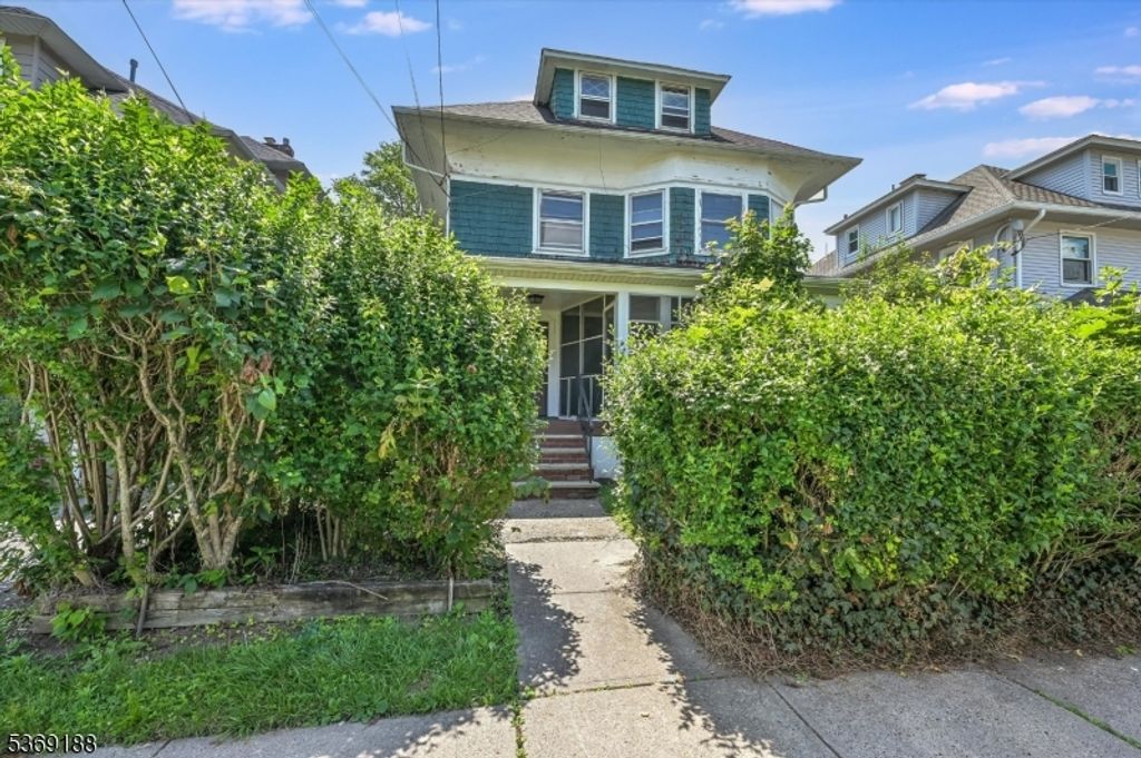 27 N Willow St, Montclair Twp., NJ 07042