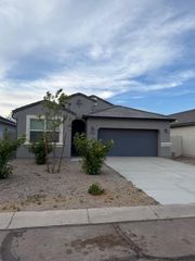 9816 E Hay Loft Drive, Florence, AZ 85132