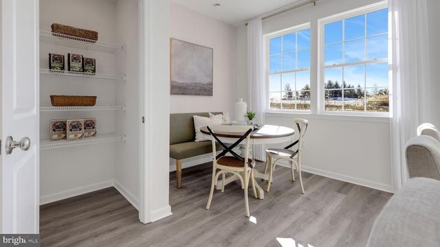 8205 ALEXANDER CT, Breinigsville, PA 18031