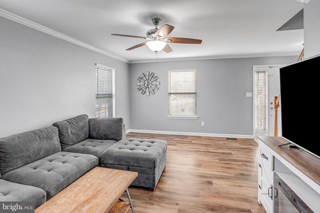 7945 GUNSTON WOODS PL, Lorton, VA 22079