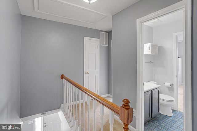 7945 GUNSTON WOODS PL, Lorton, VA 22079