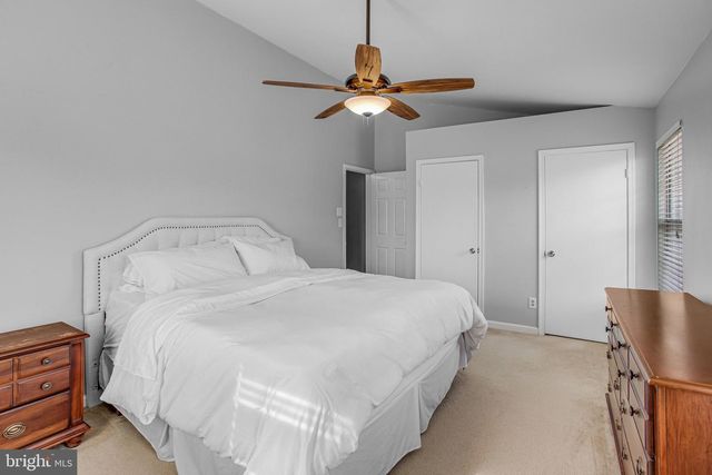 7945 GUNSTON WOODS PL, Lorton, VA 22079